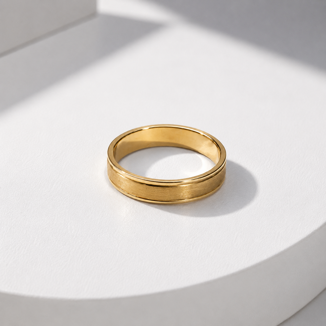 Step Edge Ring Gold
