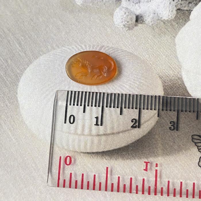 Anzu Carnelian Intaglio Small Oval 2 14 x 9,5 mm