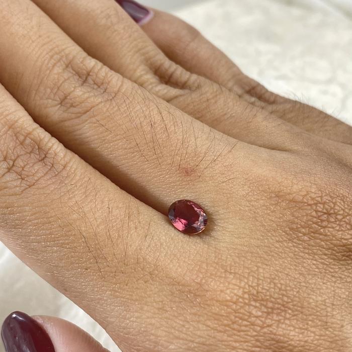 Reddish Tourmaline Oval 7x5x3mm