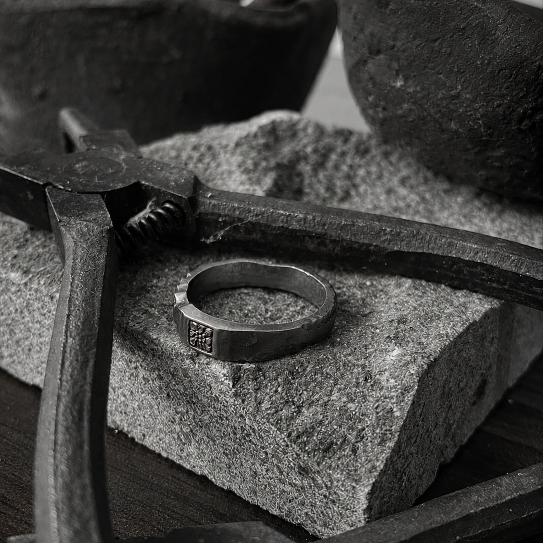 Utpala Ring