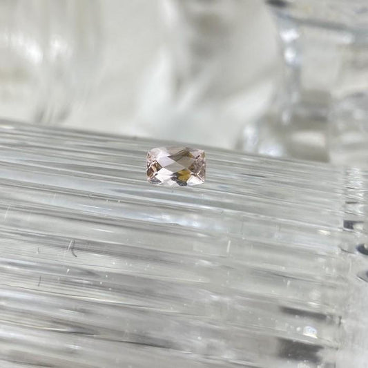 Morganite Cushion Long 0,5ct 4x6mm