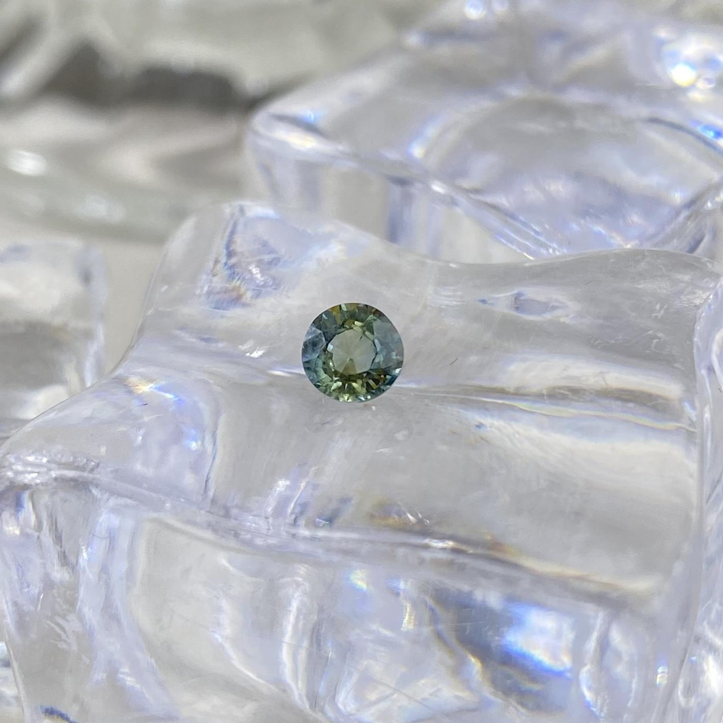 Teal Sapphire Round 0,41ct 4,2mm