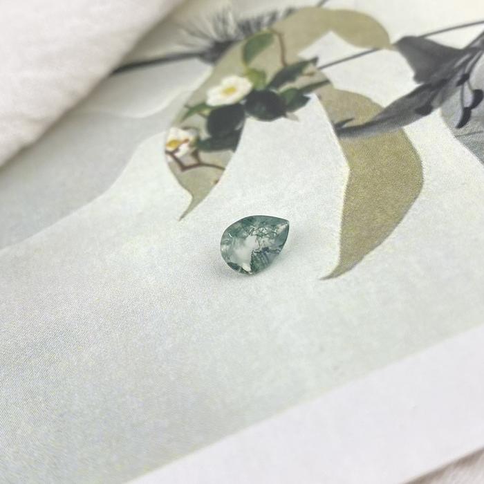 Moss Agate Tear Drop 7x5 mm