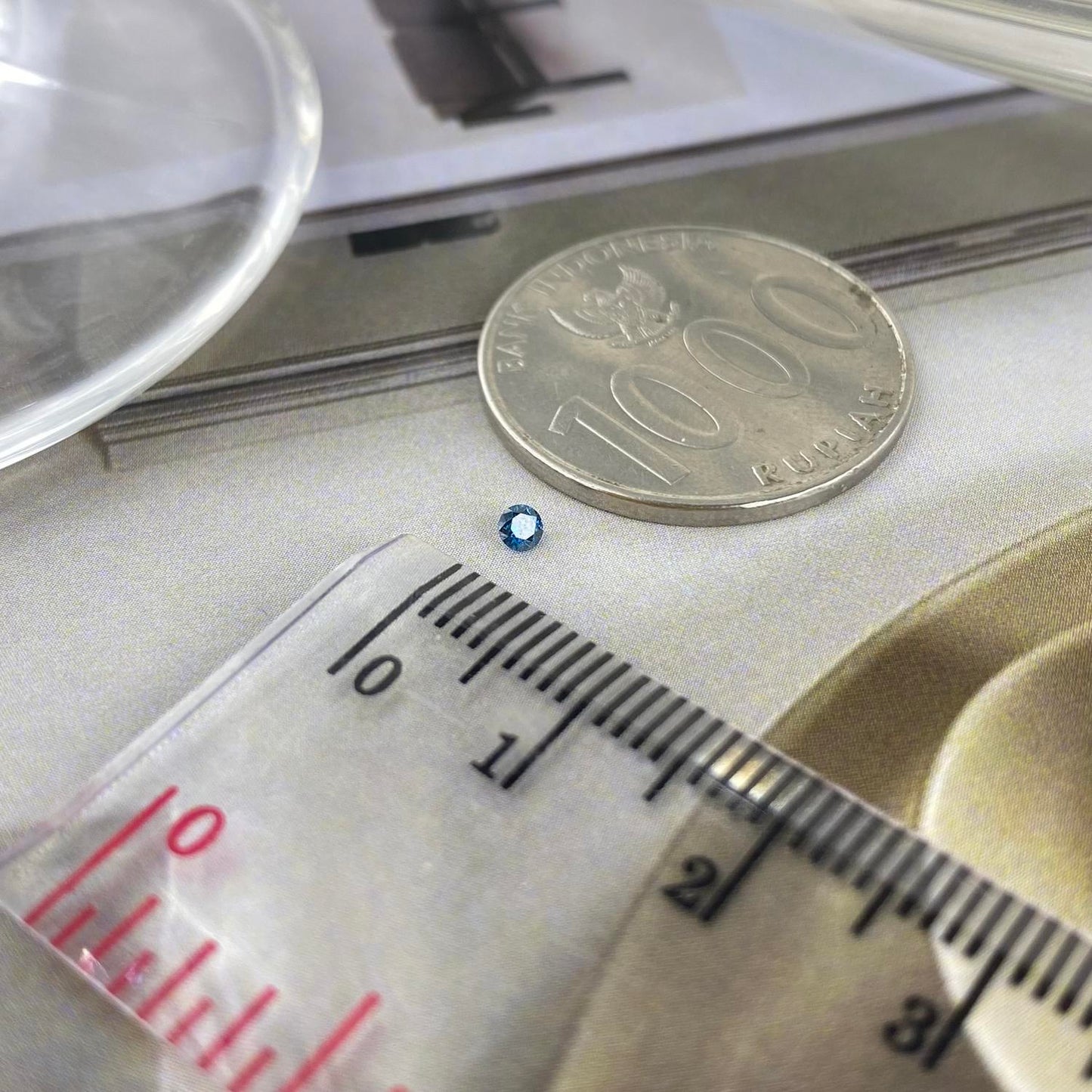 Blue Diamond Round 2mm natural