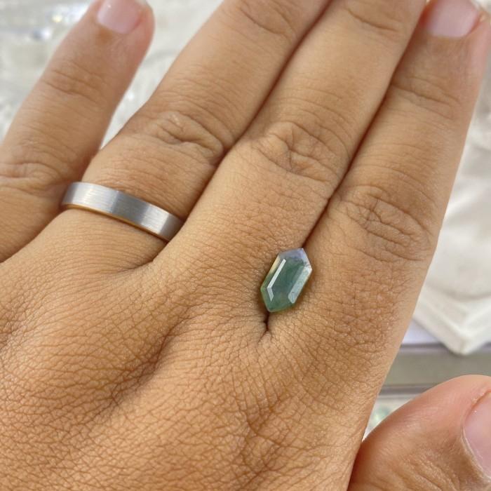 Moss Agate Shield 10 x 5 x 3mm