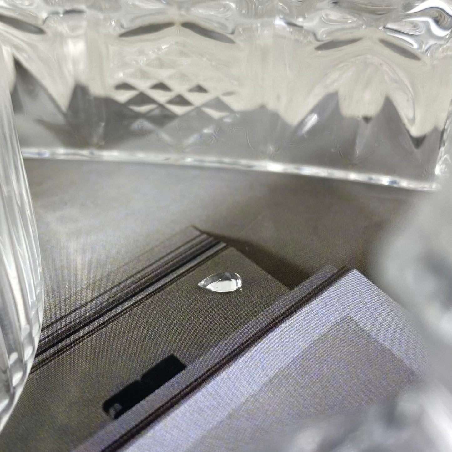 White Topaz Pear 3x5mm natural