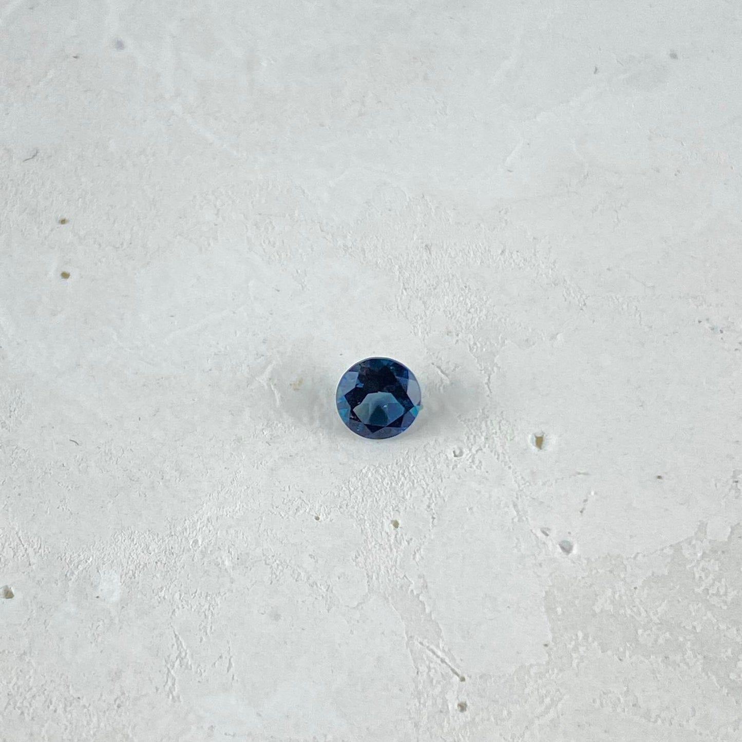 London Blue Topaz Round 4mm