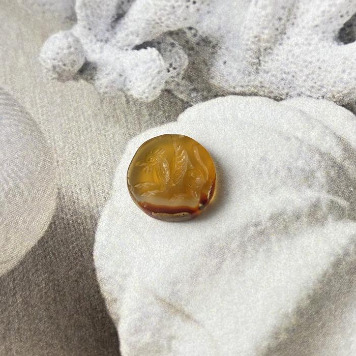 Anzu Carnelian Intaglio Round 11mm