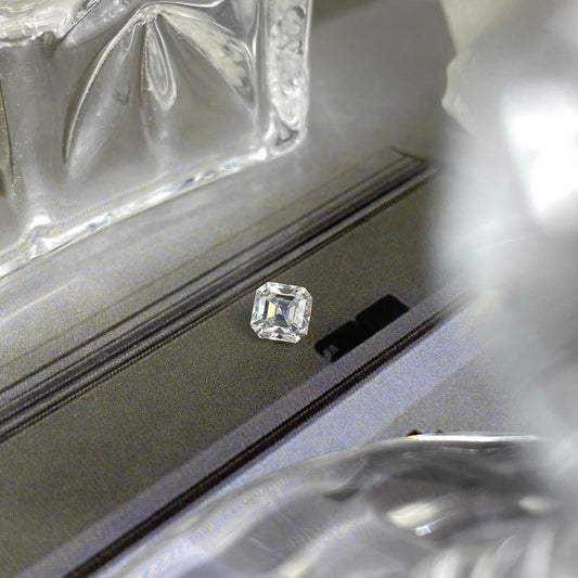 Moissanite Asscher 0,5ct 4,5 x 4,5 mm