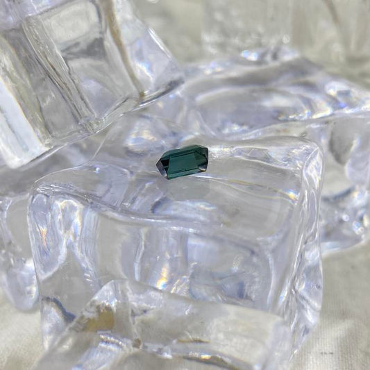 Green Tourmaline Octagon 5,8 x 4,3 x 3mm