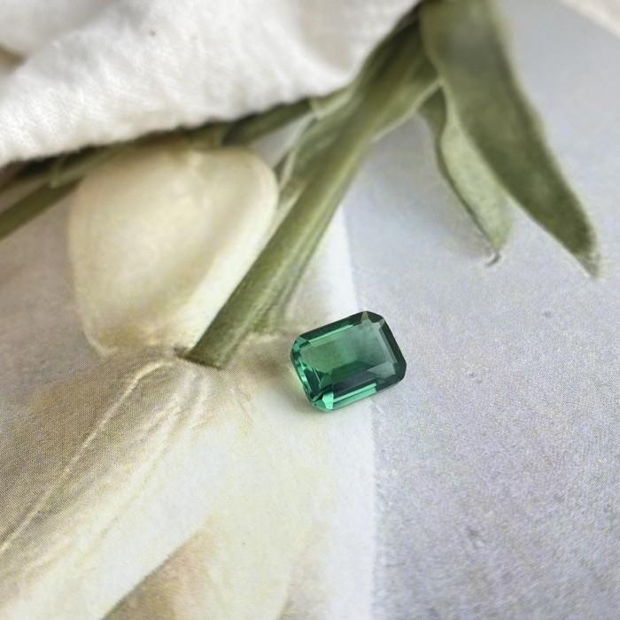 Green Quartz Ocatagon 9x7mm
