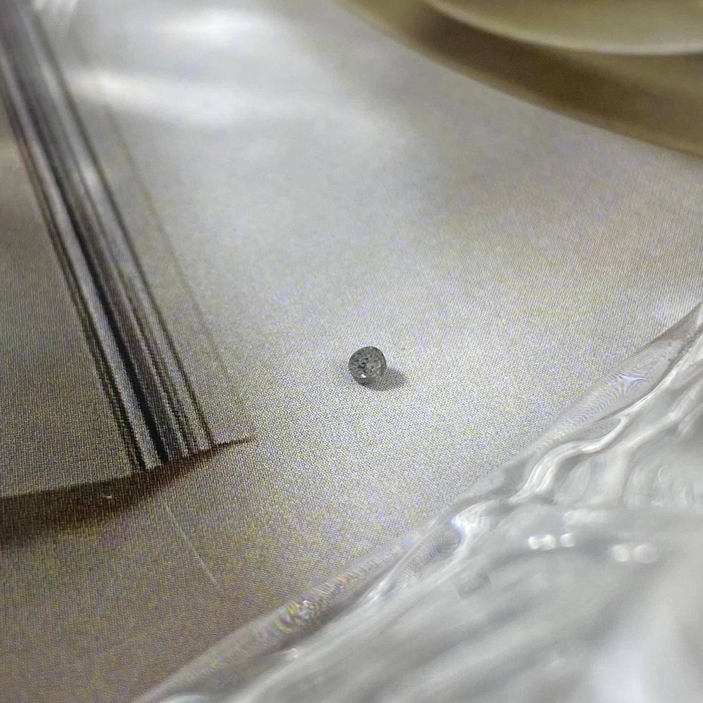 Salt Pepper Diamond Round 2mm