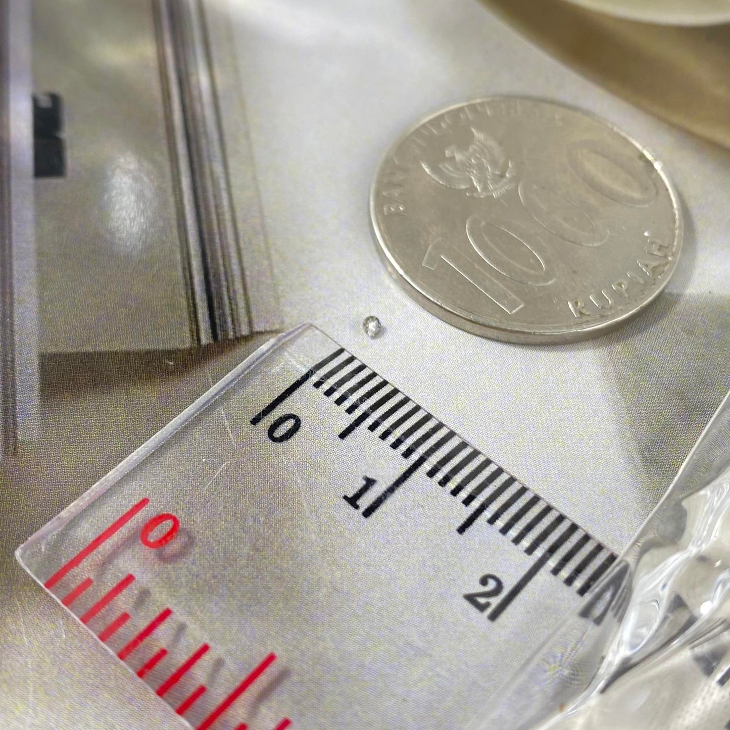 Salt Pepper Diamond Round 1,5mm