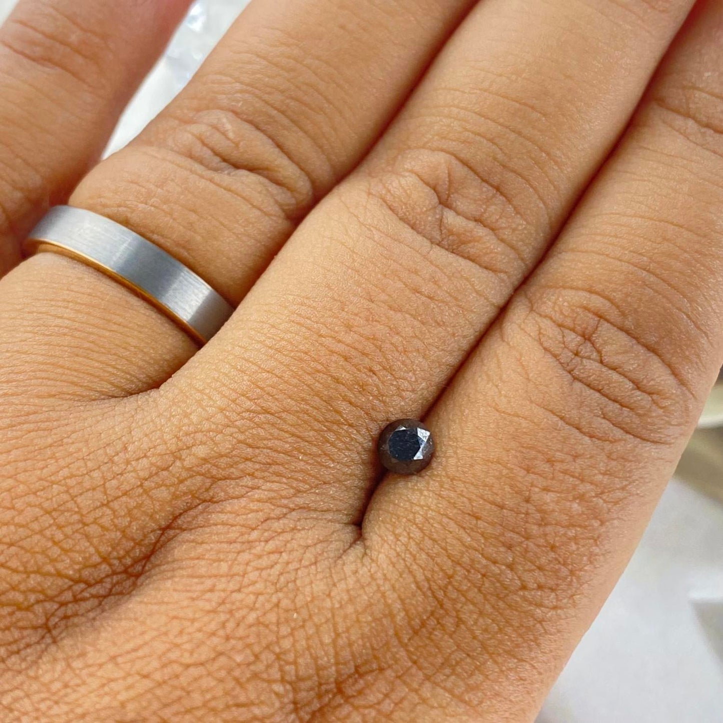 Black Diamond Round 4mm natural