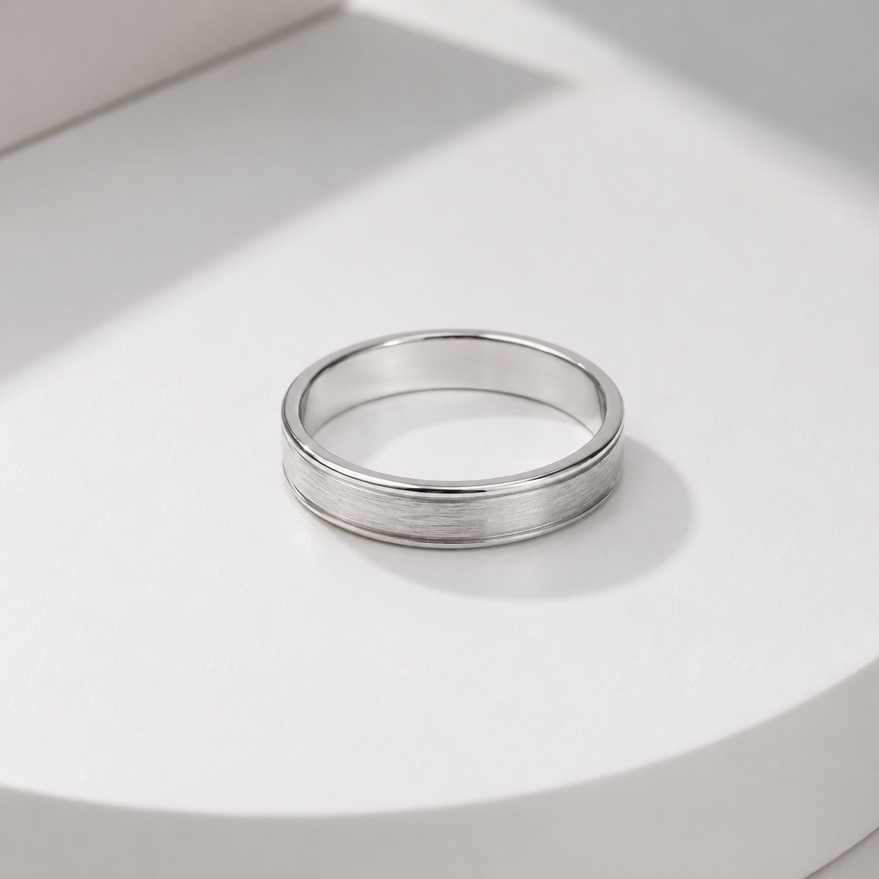 Step Edge Ring White