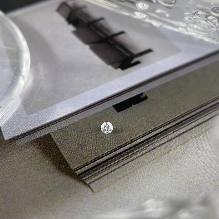 Moissanite Round 2,5mm good