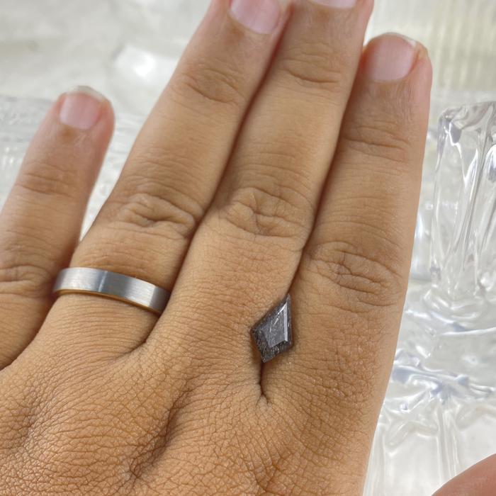 Rutilated Quartz Kite 12x7x4 mm