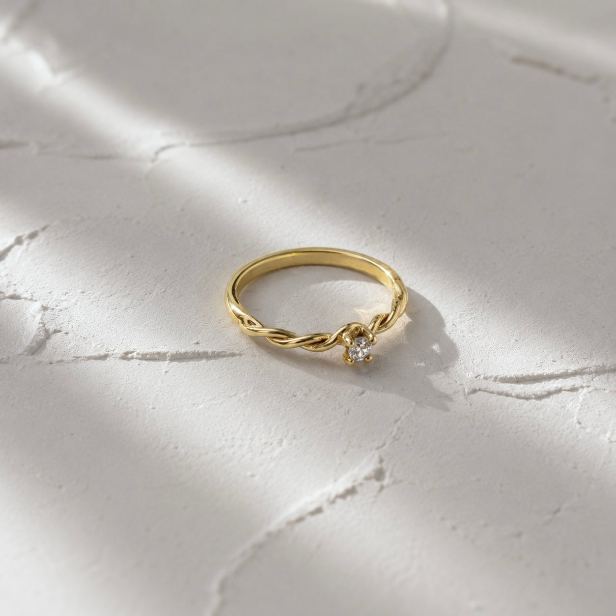 Silang Ring Gold Glossy