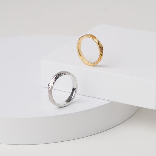 Mobius Hammered Ring