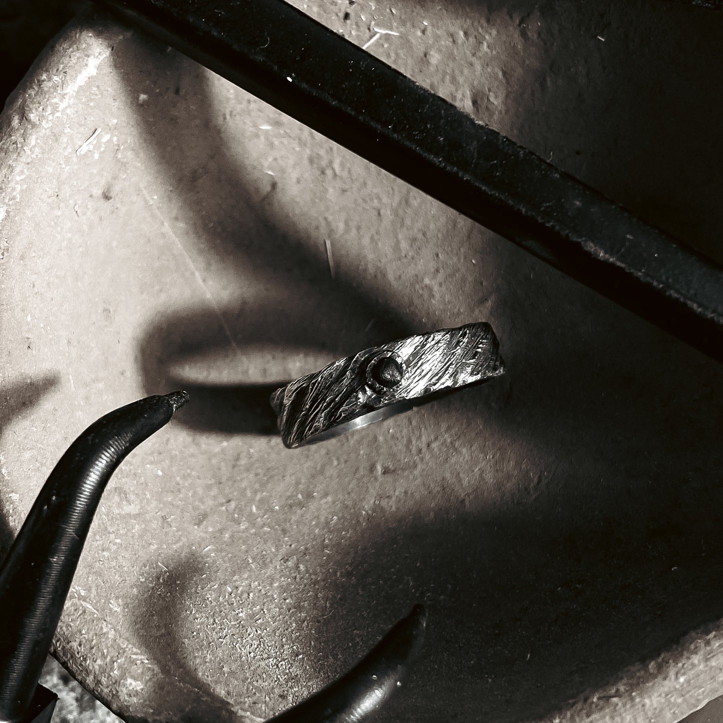 JAGARA BLACK DIAMOND RING