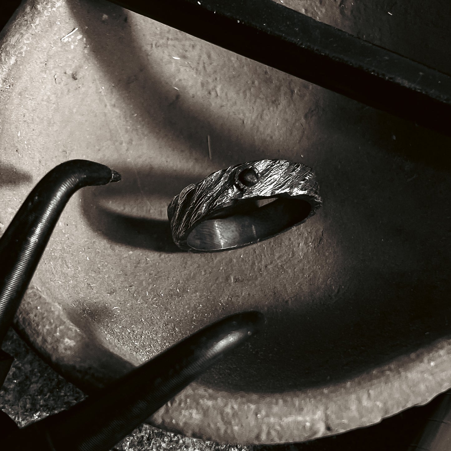 JAGARA BLACK DIAMOND RING