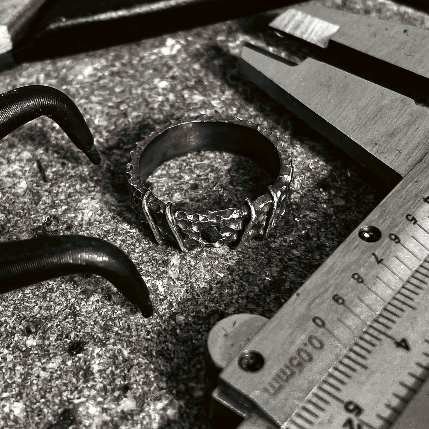 CEPURI BLACK DIAMOND RING