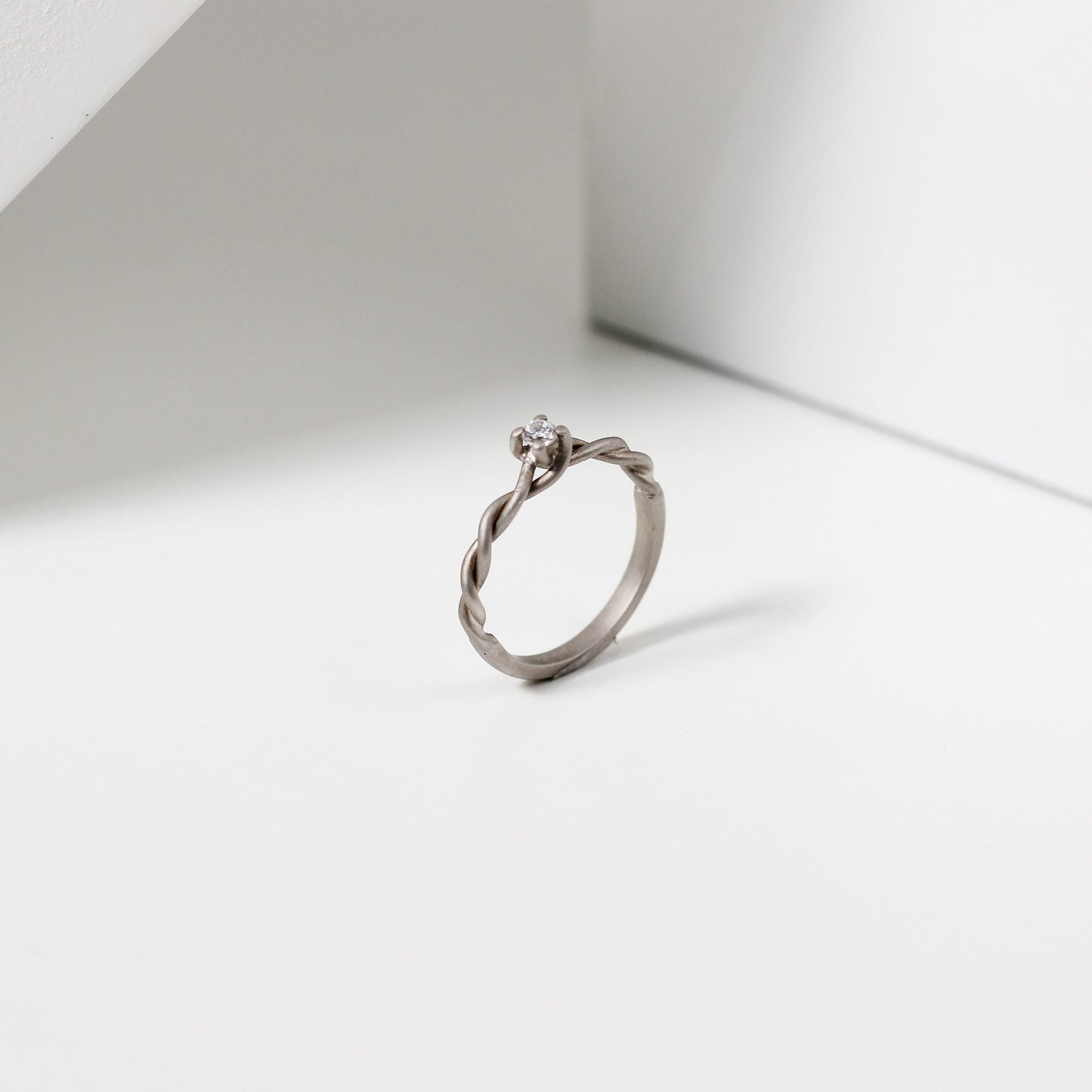 Silang Ring White Doff