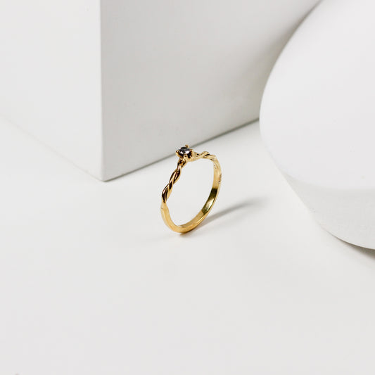 Silang Ring Gold Glossy
