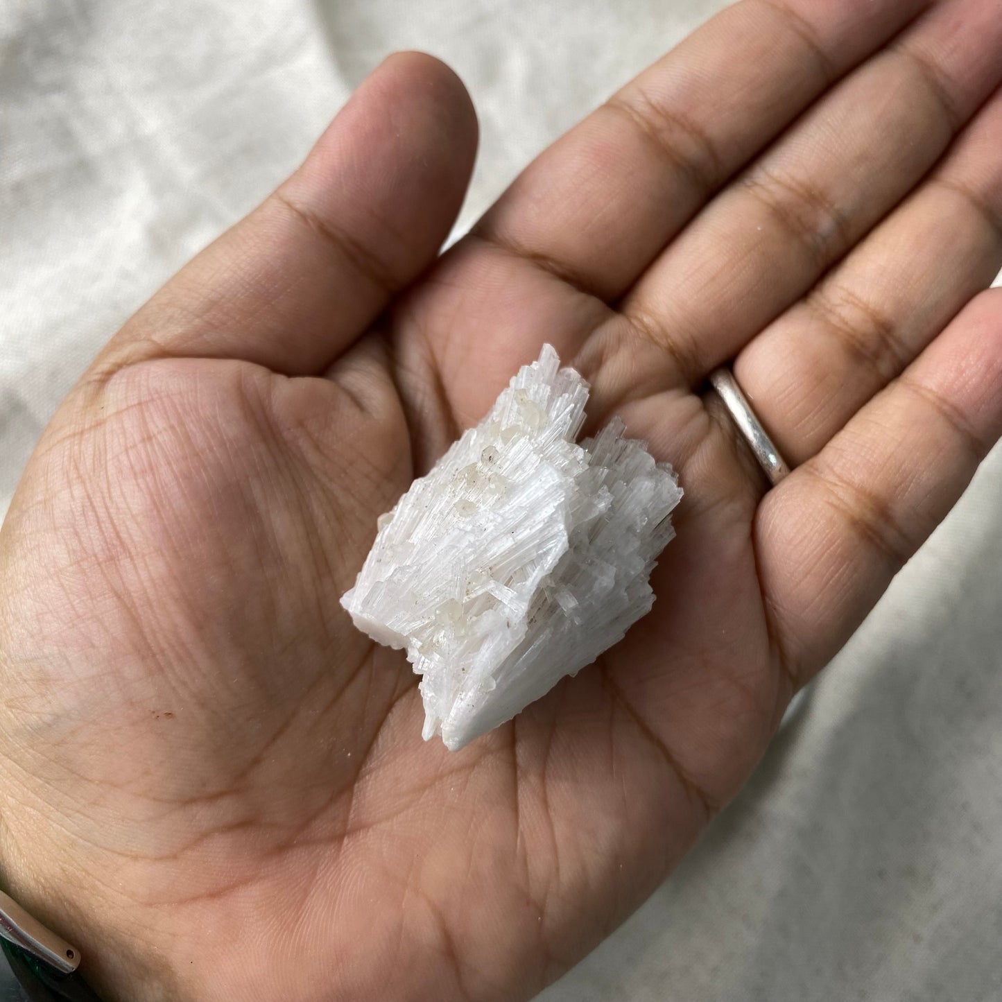 Raw Scolecite