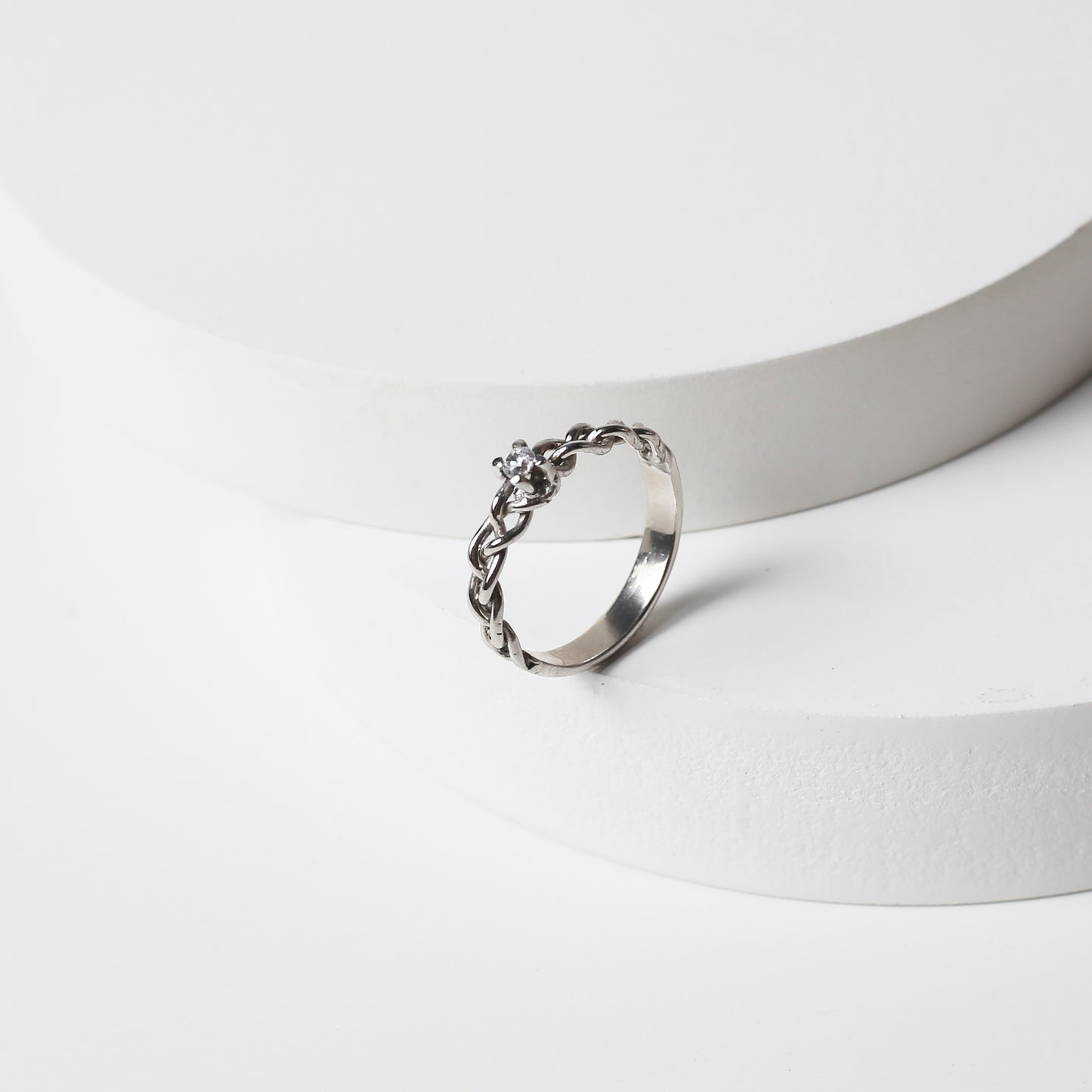 Braided Ring White Glossy