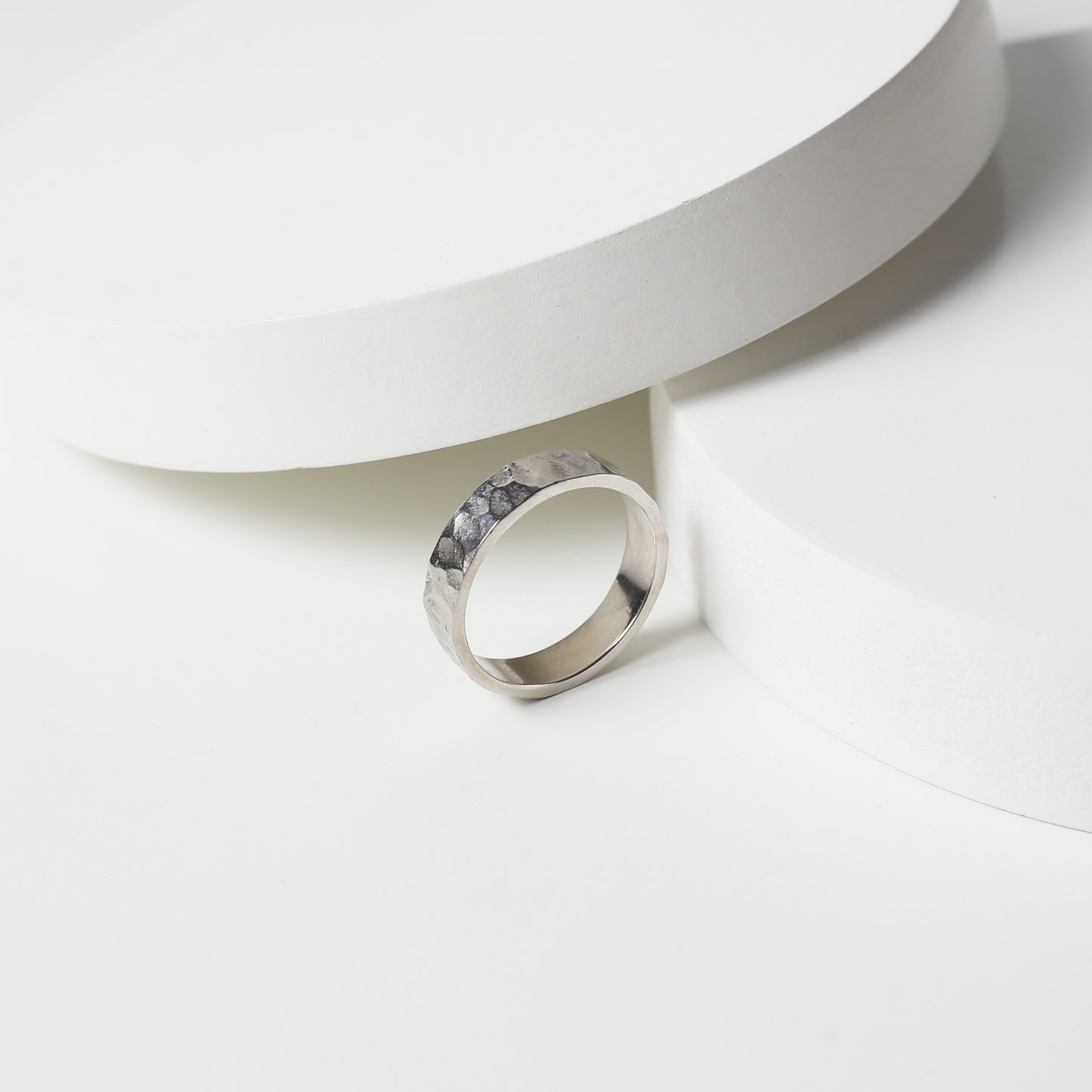 Braided Hammered White Glossy