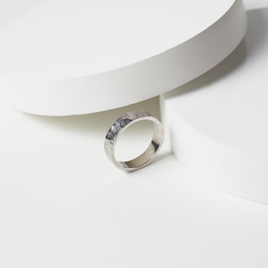 Hammered White Glossy