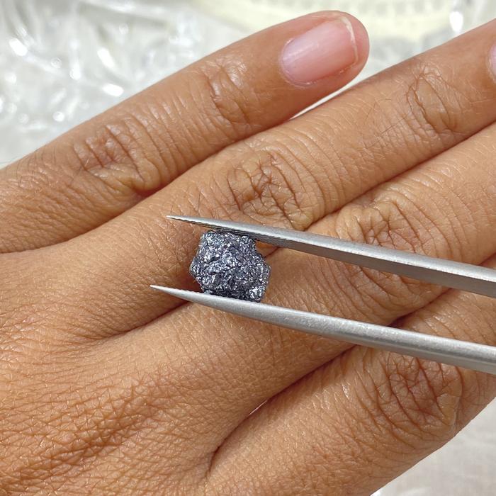 Black Diamond Rough 4,5ct 10,4 x 8,4 mm