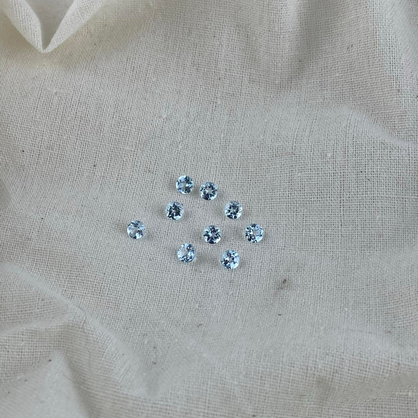 Blue Topaz 4mm
