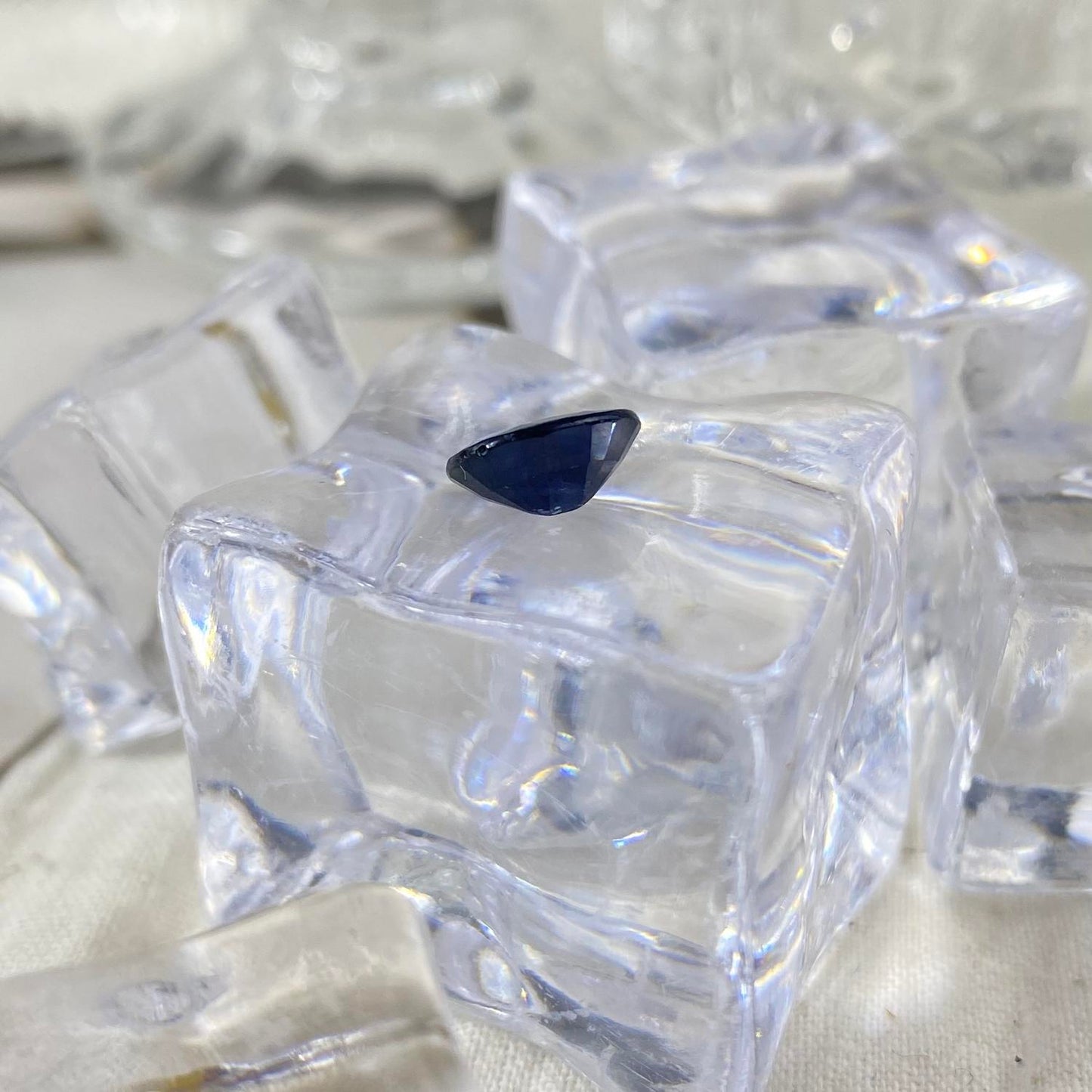 Deep Blue Green Sapphire 8,5 x 6,5mm