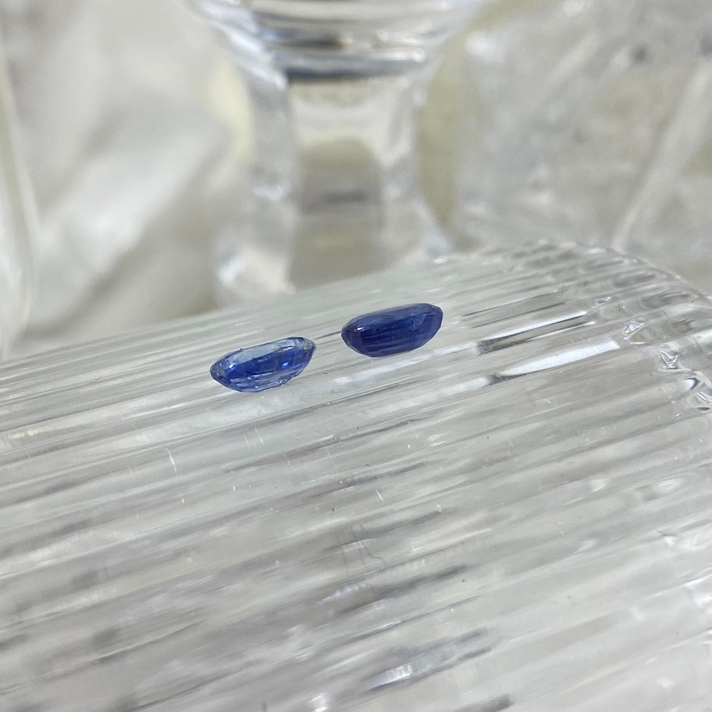 Kyanite Oval 7x5x5mm natural