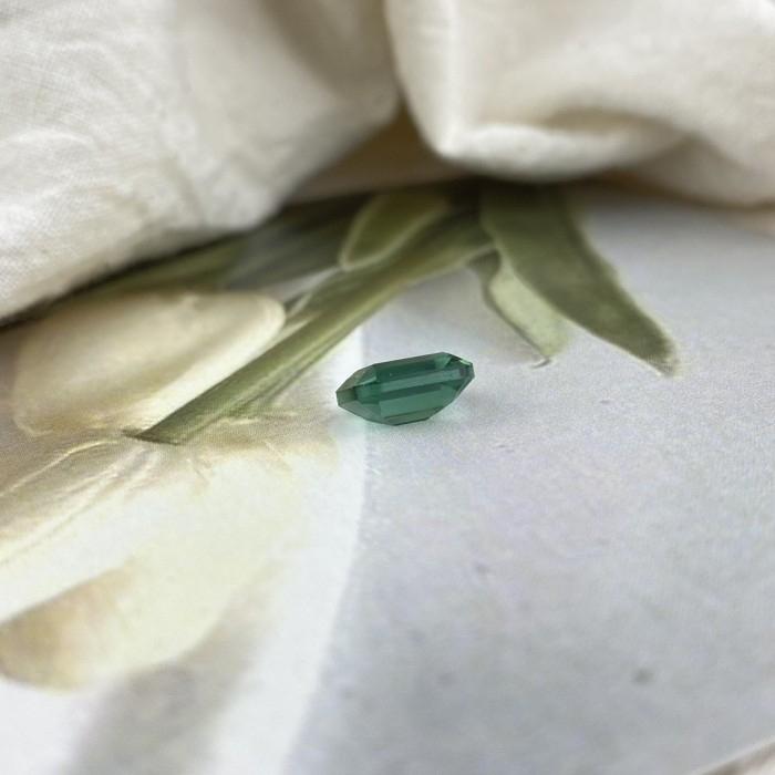 Green Quartz Ocatagon 9x7mm