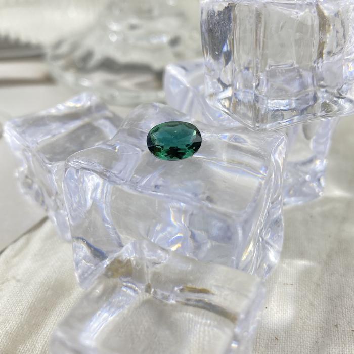 Green Quartz Octagon Oval 8x6mm
