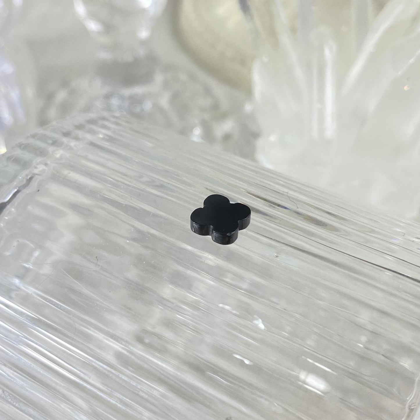 Black Onyx Clover 7mm natural