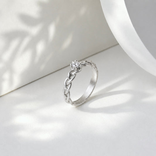Braided Ring White Doff