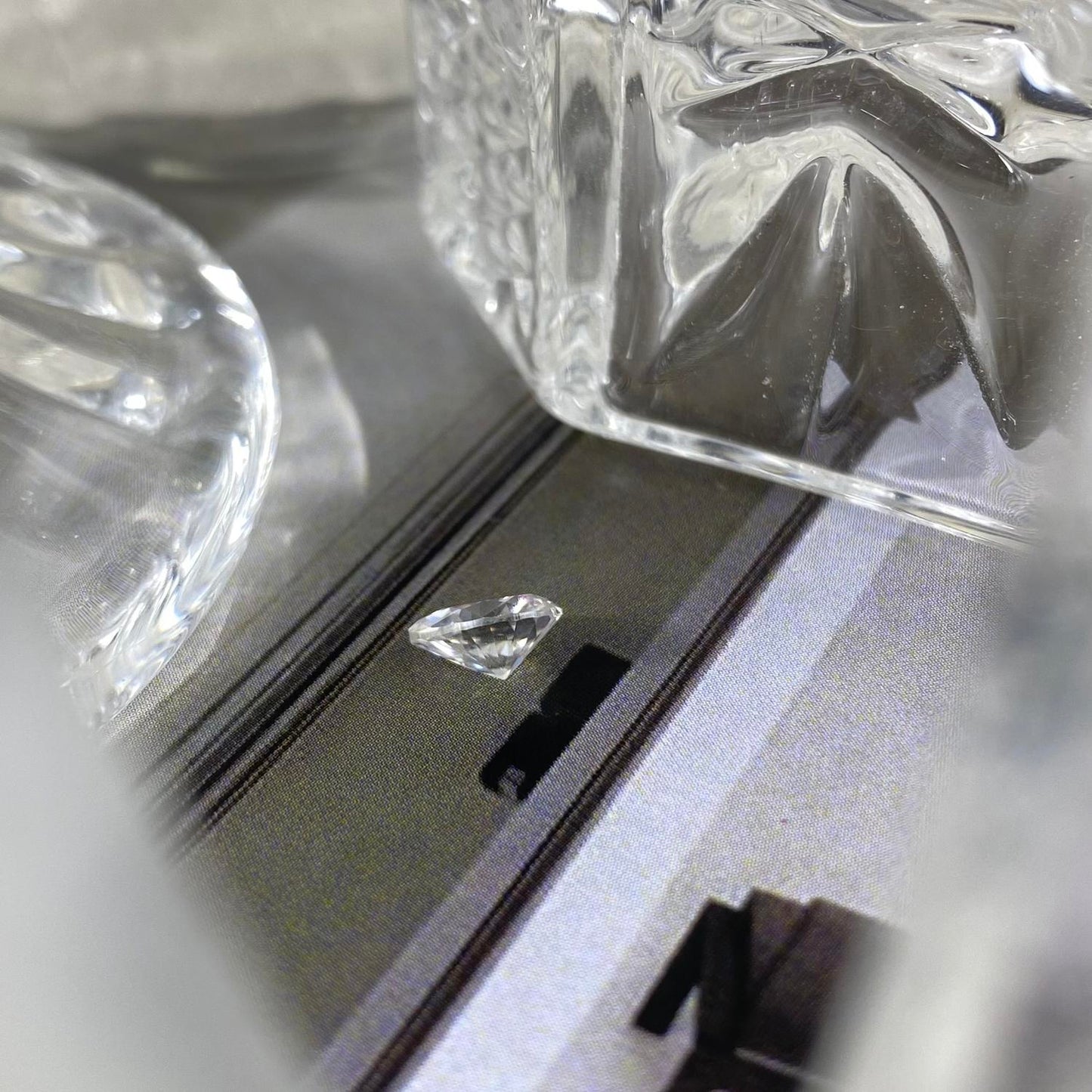 Moissanite Pear 0,8 ct 7x5 mm