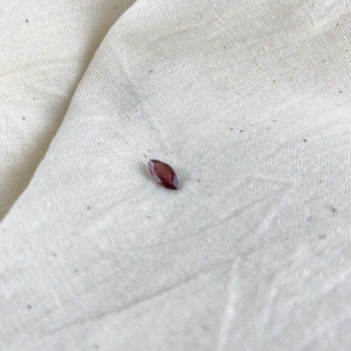 Red Garnet Marquise 8x4 mm