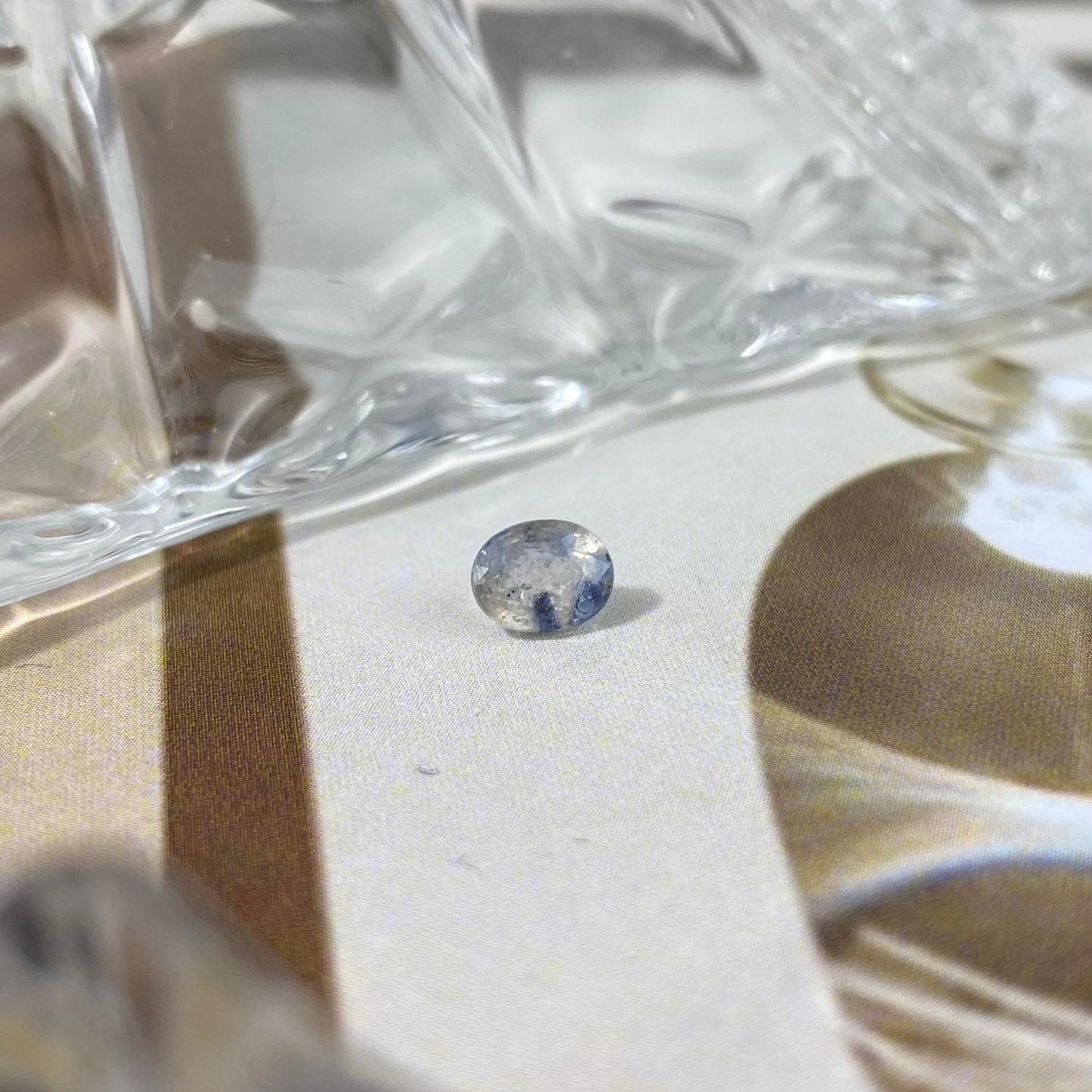 Bicolor Oval Sapphire Chrip 5,9 x 4,5mm