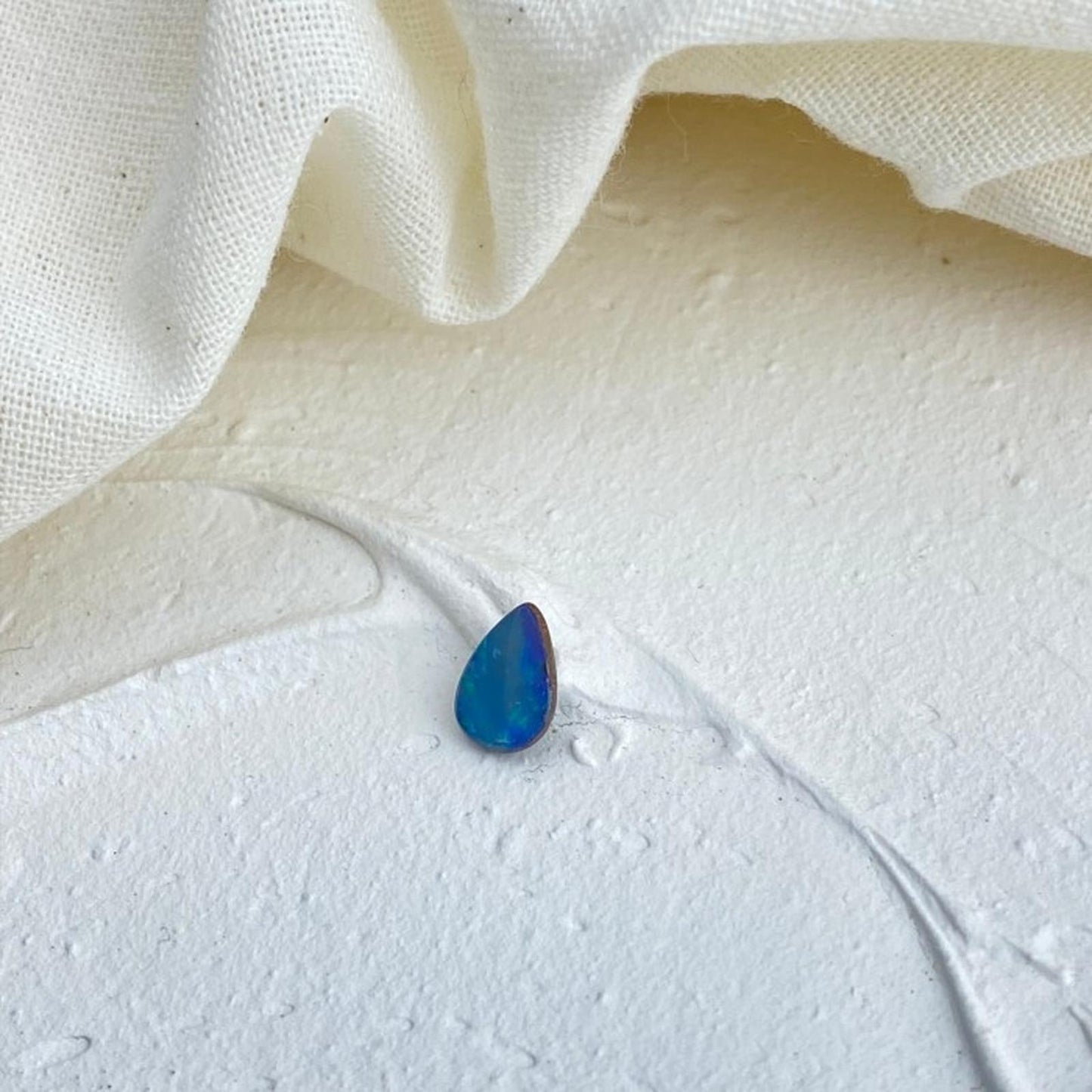 Boulder Doublet Opal Pear 8x5 mm