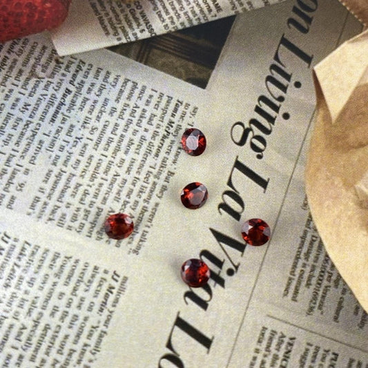 Red Garnet Round 4mm natural