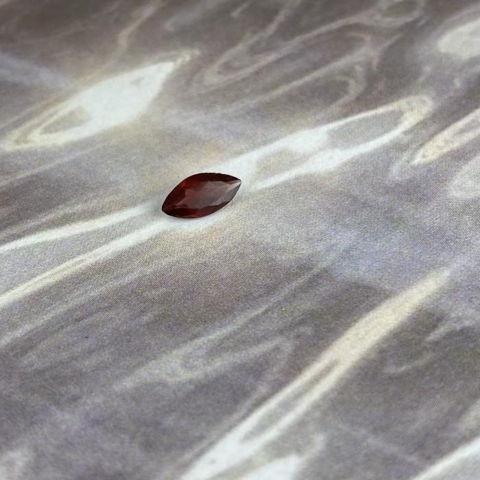 Red Garnet Marquise 8x4 mm