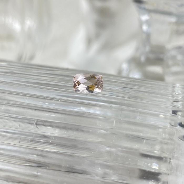 Morganite Cushion Long 0,5ct 4x6mm