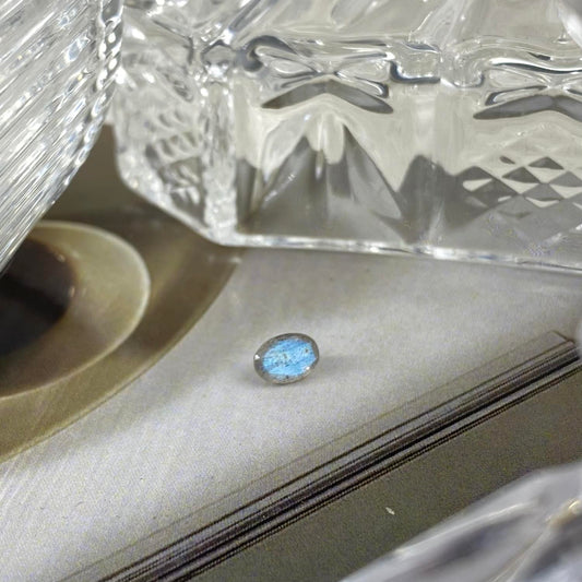 Labradorite Oval 7x5 mm natural