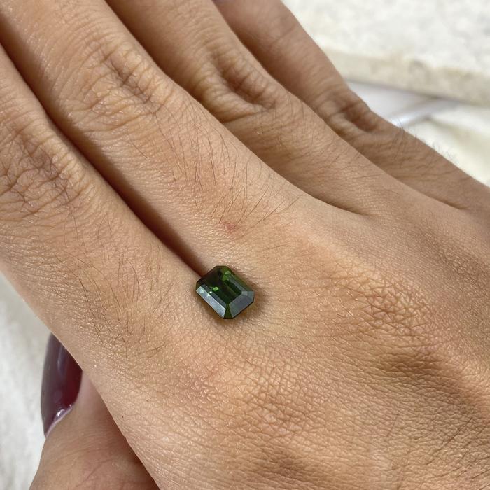 Green Tourmaline Octagon Cut 7,5x5x4mm