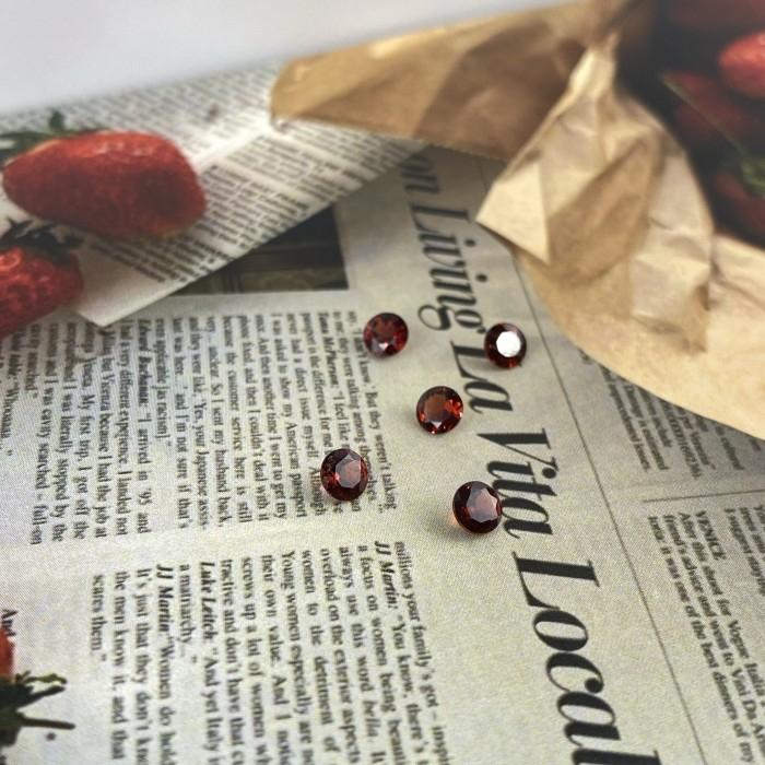 Red Garnet Round 4mm natural